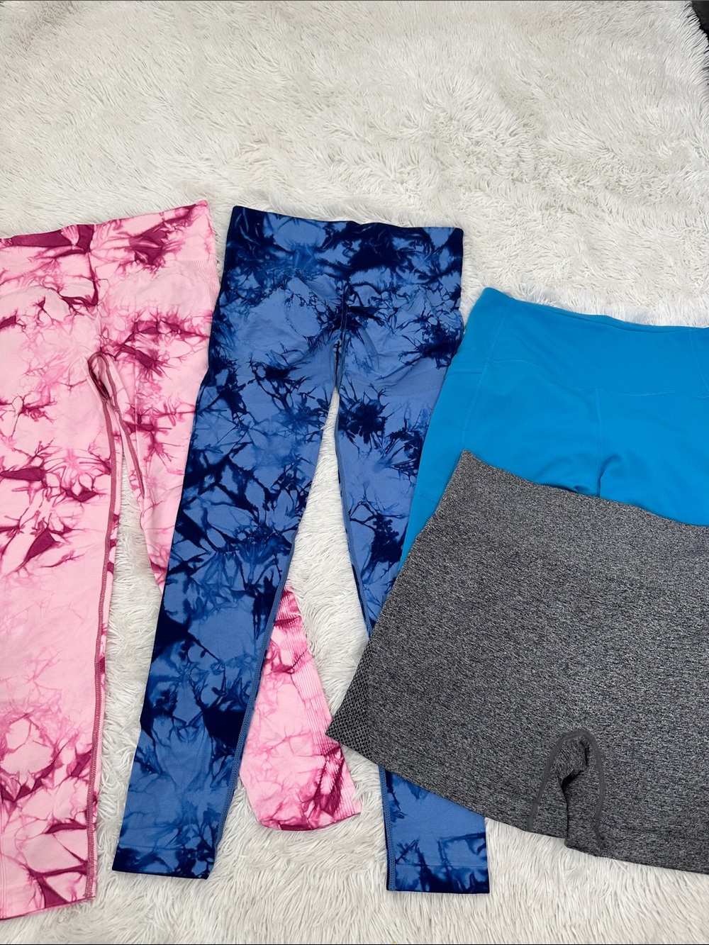 😊 Bundle of 2 Leggings & 2 Bike Shorts Woman’s Size L